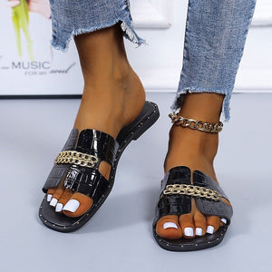 Ladies Solid Color Metal Chain Fashion Slippers