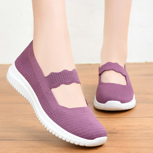 Women's low cut casual flat sneakers