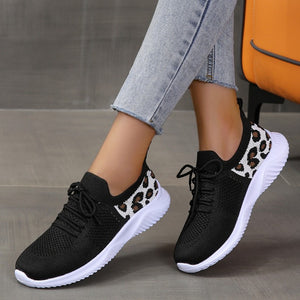 Ladies Round Toe Mesh Breathable Flat Sneakers