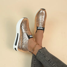 Load image into Gallery viewer, Metallic Thick Bottom Slip On Women Pumps
