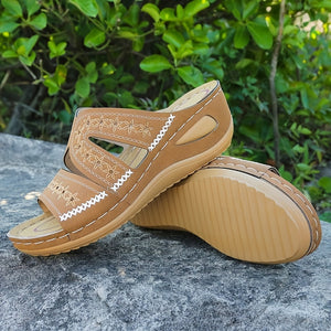 Women's Casual Slope With Embroidered Slippers