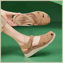 Load image into Gallery viewer, Women&#39;s Comfortable Casual ToE-toe Hollow Thick-Soled Sandals
