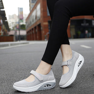 Women's Thick Sole Mesh Velcro Shoes