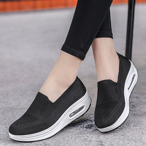 Ladies Solid Color Breathable Platform Sneakers