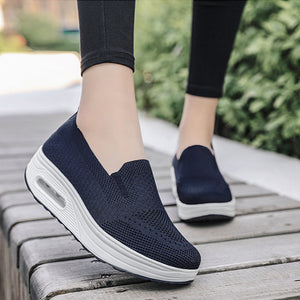 Ladies Solid Color Breathable Platform Sneakers