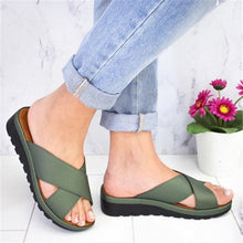 Load image into Gallery viewer, Women&#39;s wedge platform open toe slippers
