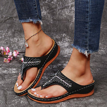 Load image into Gallery viewer, Flat lightweight rhinestone flip flops
