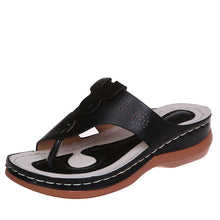 Load image into Gallery viewer, Women&#39;s Round Toe Platform Flip Flops
